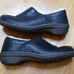 UGG WOMANS LEATHER CLOGS